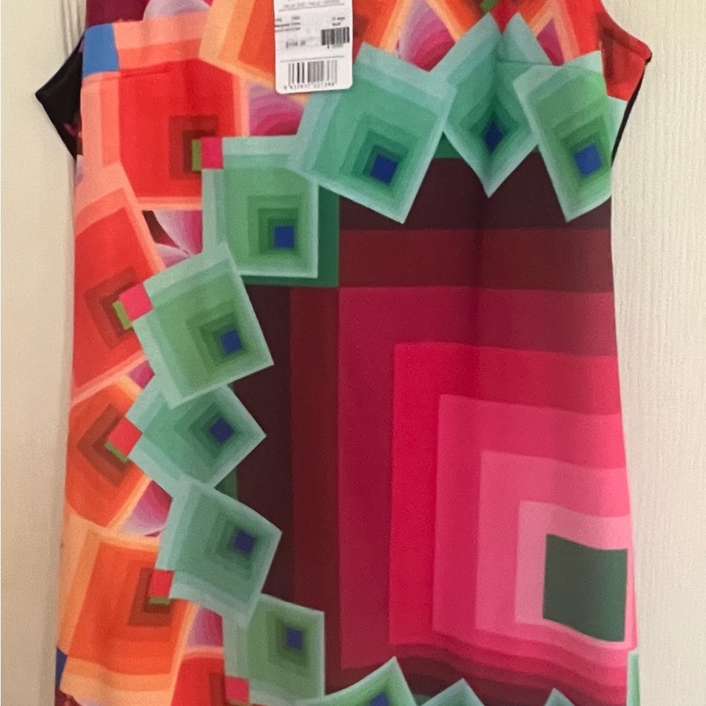 Geometric Multicolor Sleeveless Top